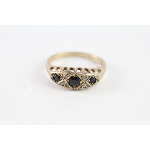 134 - A 9CT GOLD SAPPHIRE AND DIAMOND ANTIQUE STYLE RING Weight: 2.4 gms