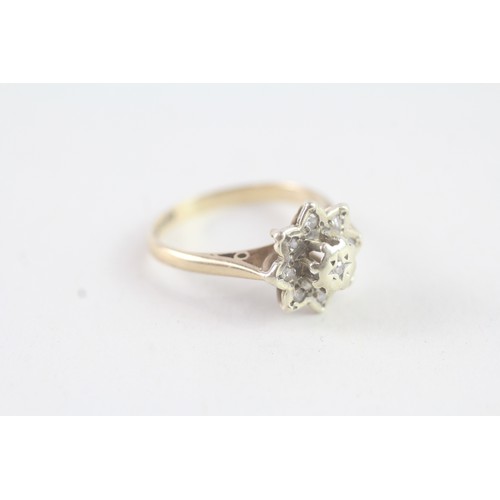 167 - A 9CT GOLD VINTAGE DIAMOND CLUSTER RING Weight: 2.2 gms