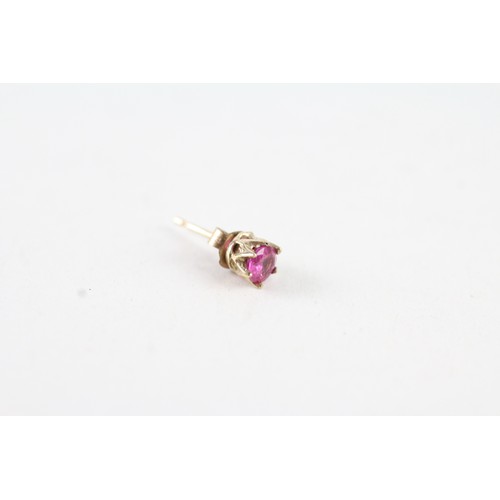 184 - A PAIR OF 9CT GOLD STUD PINK GEMSTONE EARRINGS Weight: 0.5 gms