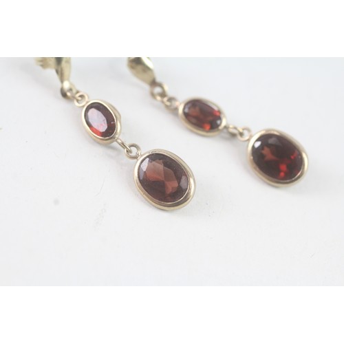 181 - A PAIR OF 9CT GOLD GARNET DROP EARRINGS Weight: 1.4 gms