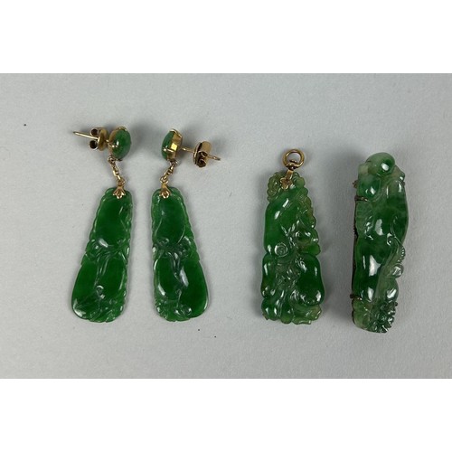 185 - A PAIR OF CHINESE JADE EARRINGS ALONG WITH A MATCHING PENDANT AND BROOCH (4) Weight: 21.2gms