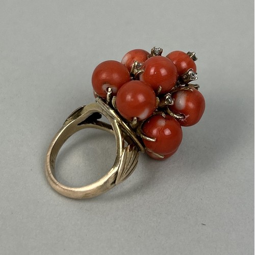 210 - A NATURAL-CORAL TREE RING SET WITH DIAMONDS Marked 14k Weight: 17.1 gms