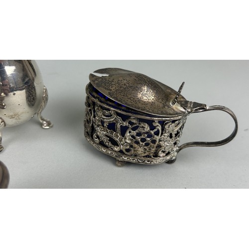 249 - A COLLECTION OF SILVER SALTS AND SHAKERS TO INCLUDE ANTIQUE AND MAPPIN AND WEBB Some with glass inse... 