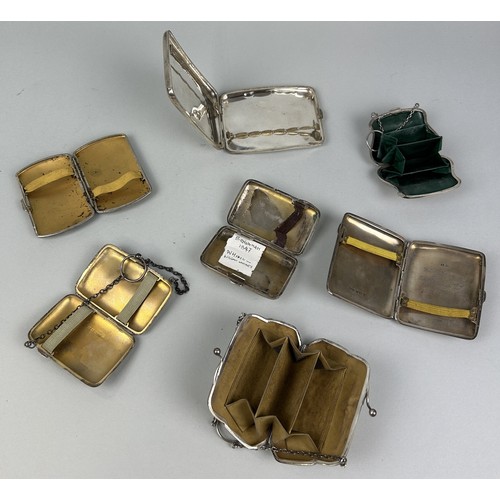 255 - A GROUP OF FIVE CIGARETTE CASE AND TWO SILVER PURSES Total weight: 540gms (please note the two purse... 