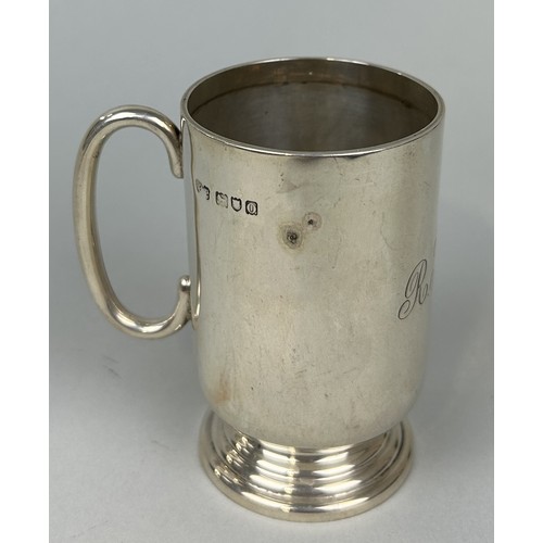 306 - A SILVER CHRISTENING CUP Weight: 105gms