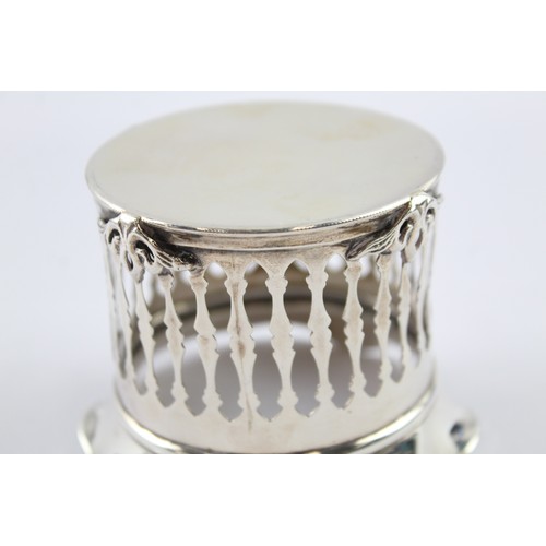 364 - A .925 STERLING SILVER PIERCED SIDE POT/ PLANTER

Weight: 80gms