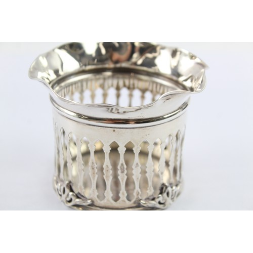 364 - A .925 STERLING SILVER PIERCED SIDE POT/ PLANTER

Weight: 80gms