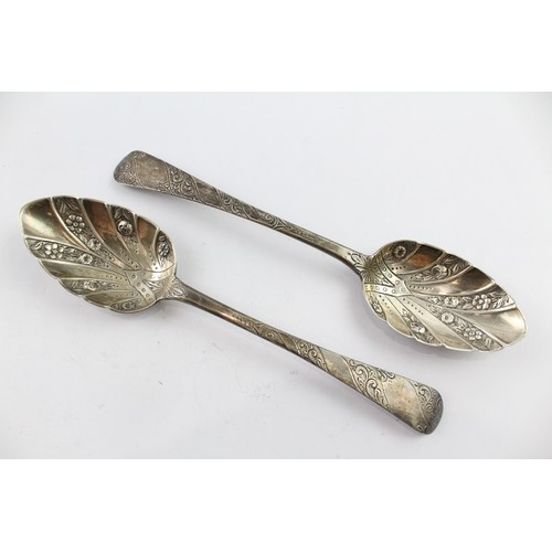 367 - A PAIR OF .925 STERLING SILVER GEORGIAN SERVING SPOONS