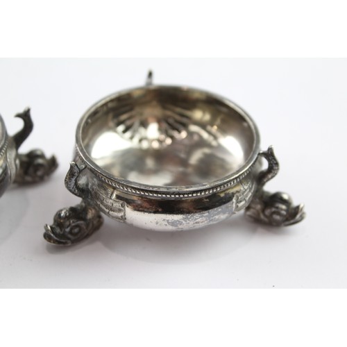 374 - A PAIR OF .925 STERLING SILVER VICTORIAN SALT DISHES

Weight: 87gms