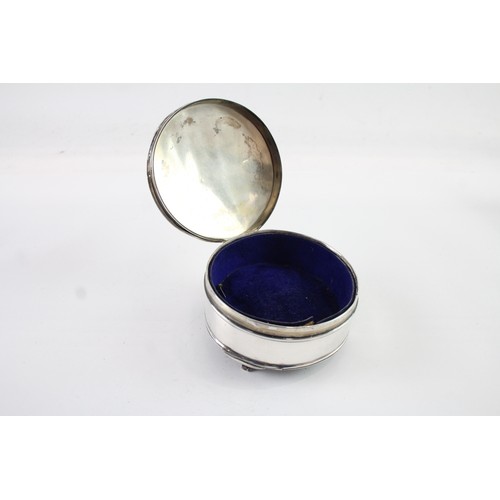 415 - A .925 STERLING SILVER JEWELLERY/ TRINKET BOX

Weight: 262gms