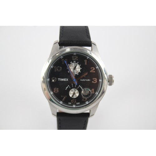 427 - A MEN'S TIMEX POWER RESERVE WATCH Automatic In working order