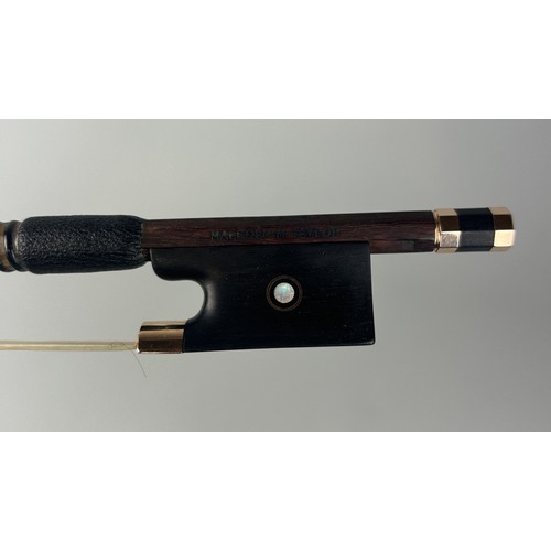 448 - A GOLD MOUNTED VIOLIN BOW STAMPED 'MALCOLM M TAYLOR' 75cm L