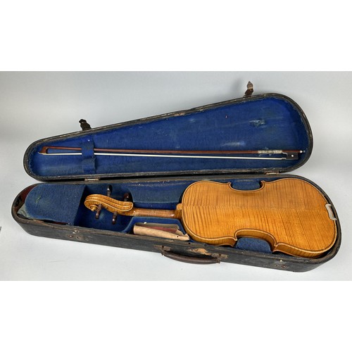 446 - AN ANTIQUE VIOLIN AND BOW IN CASE