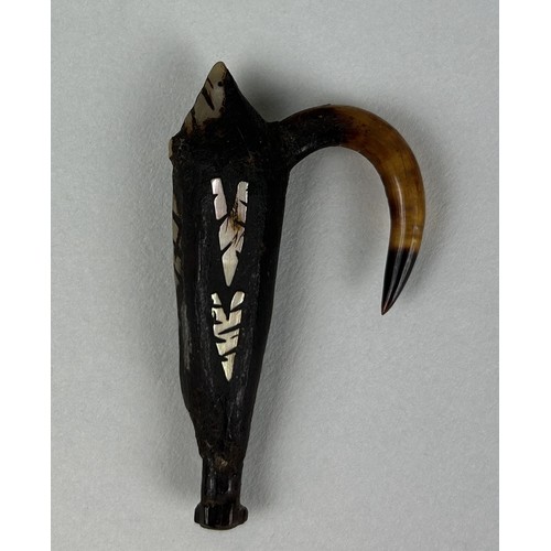 456 - AN 19TH CENTURY TRIBAL FISHING HOOK INLAID WITH MOTHER OF PEARL, PROBABLY SOUTH SEA ISLANDS 6cm x 3.... 