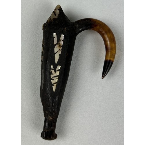 456 - AN 19TH CENTURY TRIBAL FISHING HOOK INLAID WITH MOTHER OF PEARL, PROBABLY SOUTH SEA ISLANDS 6cm x 3.... 