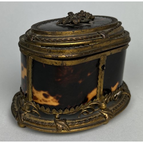 681 - A 19TH CENTURY FRENCH BIJOUTERIE TORTOISESHELL AND GILDED METAL BOX 13cm x 9cm