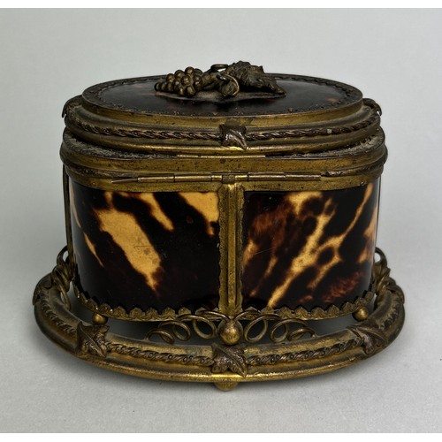 681 - A 19TH CENTURY FRENCH BIJOUTERIE TORTOISESHELL AND GILDED METAL BOX 13cm x 9cm