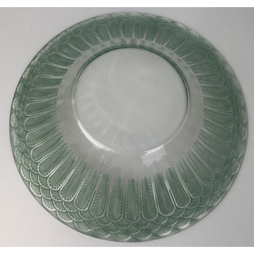 679 - RENE LALIQUE (FRENCH 1860-1945): A GLASS BOWL 32cm x 6cm