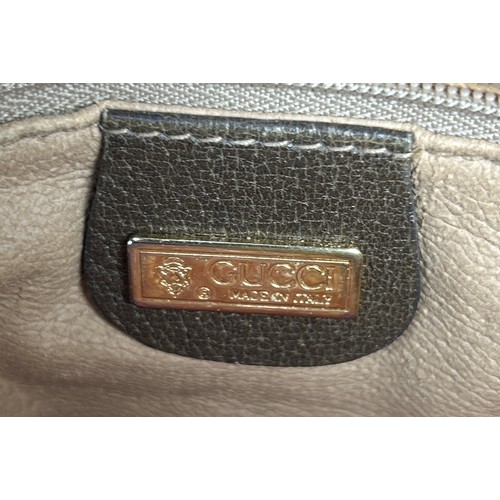 689 - A VINTAGE GUCCI BAG WITH MONOGRAM 30cm x 22cm