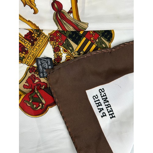 693 - A HERMES PARIS SILK SCARF 86 x 86 CM