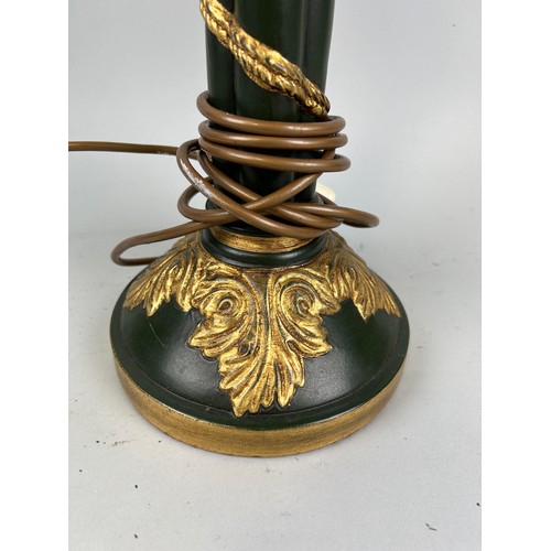 981 - A GREEN AND GILT TABLE LAMP 60cm H