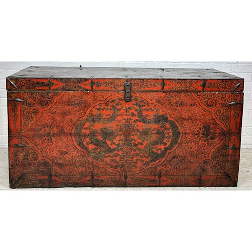 1008 - A LARGE PAINTED TIBETAN 'DRAGON' CHEST 136cm x 66cm x 47cm