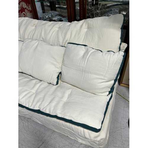 1025 - A WHITE CARAVENE CANAPÉ MON PRINCE SOFA 200cm x 90cm x 75cm