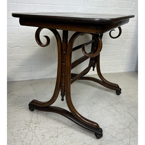 1043 - A 19TH CENTURY TABLE ATTRIBUTED TO THONET BENTWOOD 98cm x 78cm 60cm