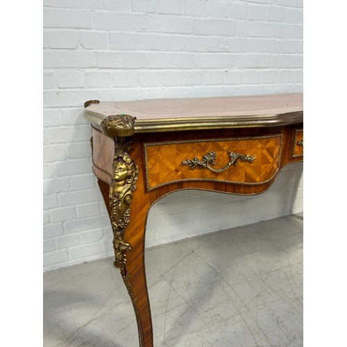 1052 - A FRENCH LOUIS XVI STYLE WRITING DESK WITH BRONZE MOUNTS AND TOOLED LEATHER TOP 139cm x 80cm x 78cm ... 