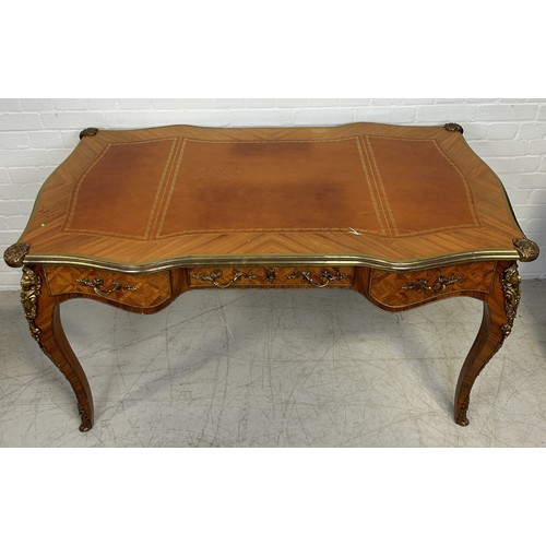 1052 - A FRENCH LOUIS XVI STYLE WRITING DESK WITH BRONZE MOUNTS AND TOOLED LEATHER TOP 139cm x 80cm x 78cm ... 