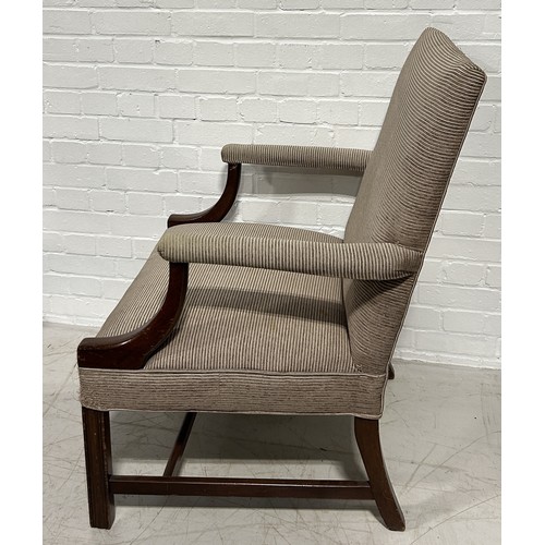 1072 - A GAINSBOROUGH ARMCHAIR UPHOLSTERED IN MAUVE FABRIC 98cm x 71cm x 60cm