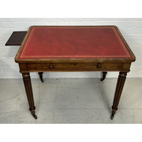 1092 - A VICTORIAN MAHOGANY DESK IN THE MANNER OF GILLOWS 85cm x 72cm x 54cm With single sliding drawer and... 