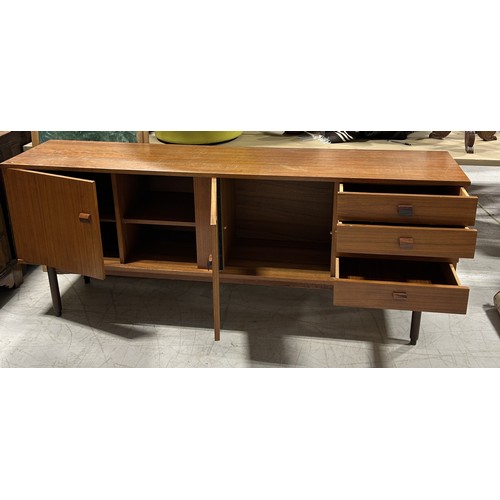 1150 - A 1950S TEAK SCANDINAVIAN STYLE SIDEBOARD DRESSER 200 x 82 x 43 cm