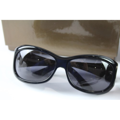 1175 - DESIGNER SUNGLASSES/GLASSES INCLUDING GUCCI, WITH CASES (3)