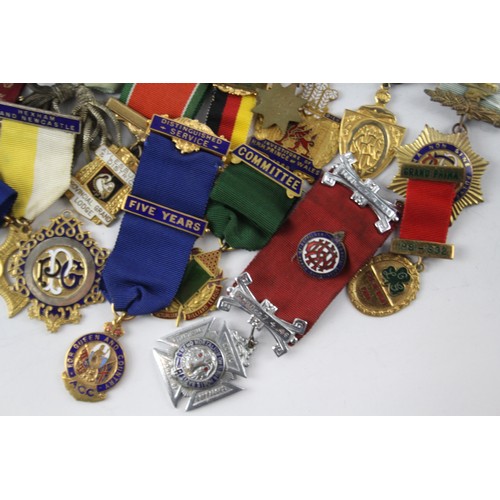 1179 - A COLLECTION OF MIXED JEWELS/ MEDALS INCLUDING MASONIC, RAOB