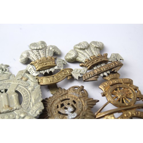 1191 - A COLLECTION OF MILITARY CAP BADGES INCLUDING KOSB, THE WELSH , THE LEINSTER (10)