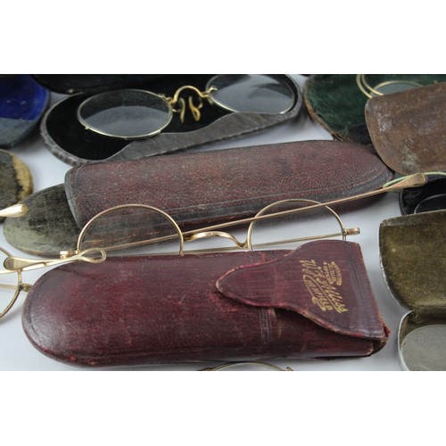 1192 - A COLLECTION OF SPECTACLES AND EYEWEAR ANTIQUE/ VINTAGE INCLUDING PRINCE-NEZ AND CASES