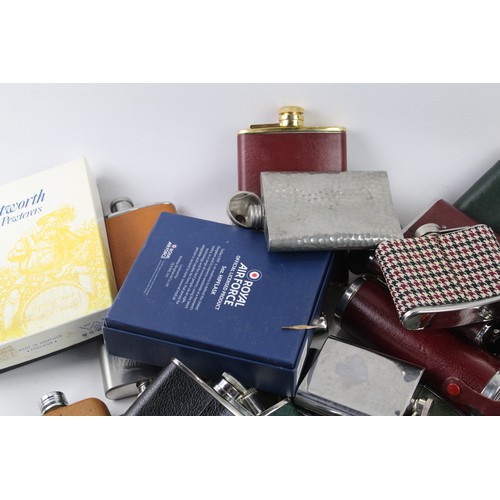 1194 - A COLLECTION OF HIP FLASKS MODERN ASSORTED, INCLUDING STAINLESS STEEL AND LEATHER, SOME BOXED