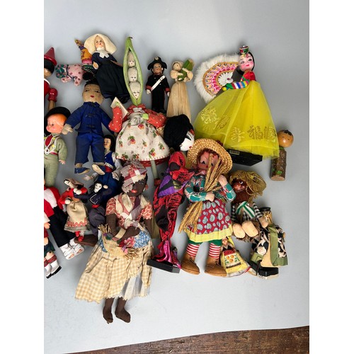 1241 - A COLLECTION OF TRADITIONAL DOLLS, MOSTLY EUROPEAN 1950'S (QTY)