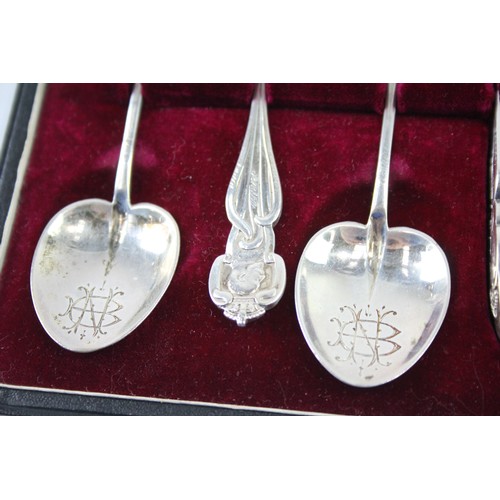 422F - EIGHT .925 STERLING SILVER EDWARD VII SOUVENIR SPOONS AND SUGAR TONGS IN CASE

Weight: 122gms