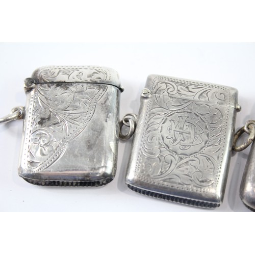 422L - THREE .925 STERLING SILVER VESTA OR MATCH CASES INCLUDING VICTORIAN

Weight: 63gms