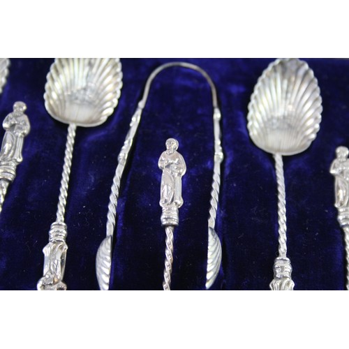 422Z - EIGHT .925 STERLING SILVER APOSTLE SPOONS IN FITTED CASE

Weight: 59gms