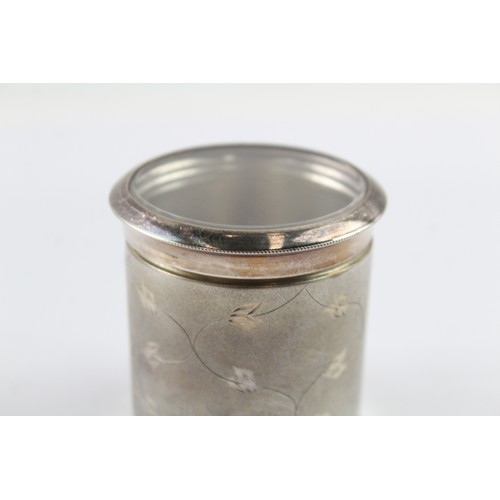 357 - A VINTAGE .925 STERLING SILVER AMERICAN TRINKET BOX/ CADDY W/ CLEAR LID

Weight: 86gms