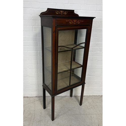 1002 - AN EDWARDIAN DISPLAY CABINET WITH GLASS DOOR
144cm x 61cm x 30cm