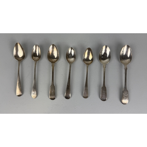 114 - A COLLECTION OF SILVER SPOONS TO INCLUDE 'SHOOTING CLUB'
Total weight: 109gms