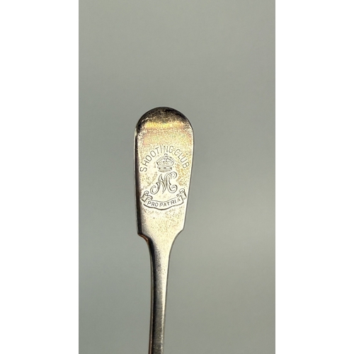 114 - A COLLECTION OF SILVER SPOONS TO INCLUDE 'SHOOTING CLUB'
Total weight: 109gms