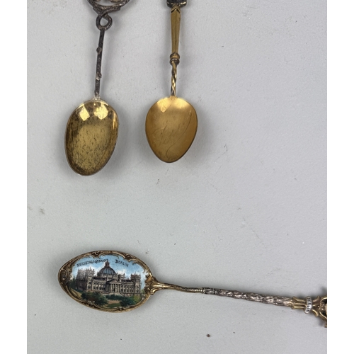 135 - AN ANTIQUE GERMAN SILVER ENAMELLED 'REICHSTAGSGEBAUDER, BERLIN' SPOON ALONG WITH A SILVER KANGAROO S... 