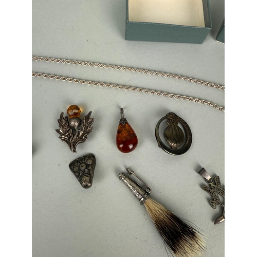 181 - A COLLECTION OF SILVER JEWELLERY TO INCLUDE SCOTTISH, AMBER
 