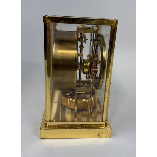 262 - A JAEGER LE COULTRE ATMOS CLOCK
22cm x 16cm x 12cm