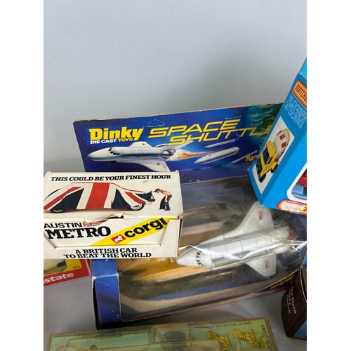 294 - A COLLECTION OF BOXED TOY CARS TO INCLUDE DINKY, CORGI ALONG WITH A BOX OF PLAY WORN CARS (QTY)
Incl... 